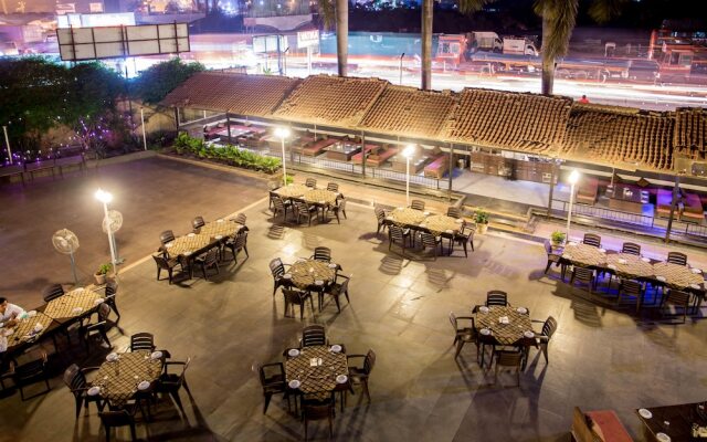 Vatika Hotel & Banquets