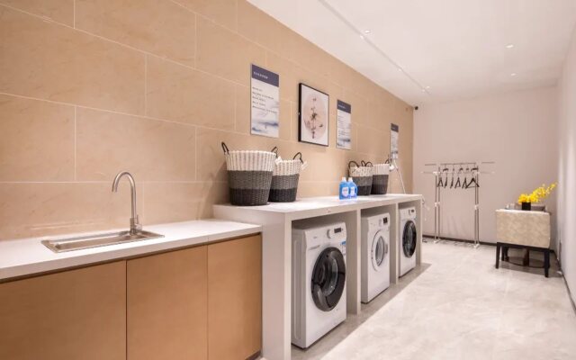 Echeng Hotel (Changchun Yiqi, West High-speed Railway Station)