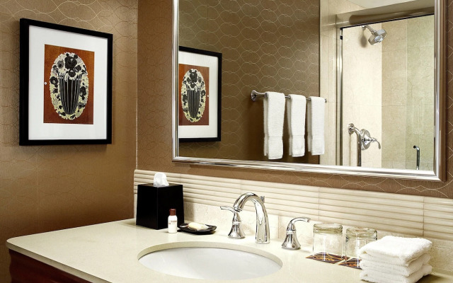 Sheraton Cavalier Calgary Hotel