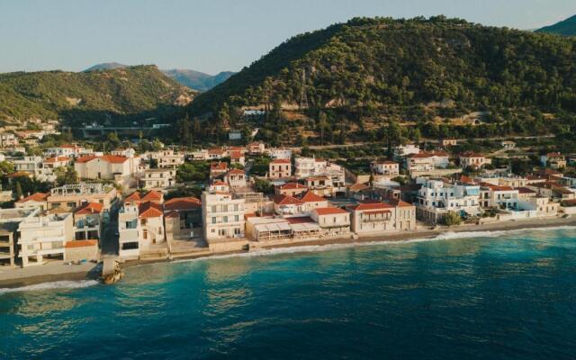 Beach house at Derveni