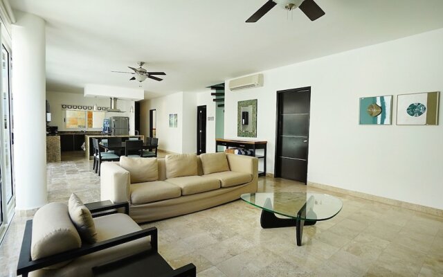 Playa Ge 302 B 2 Bedroom Condo