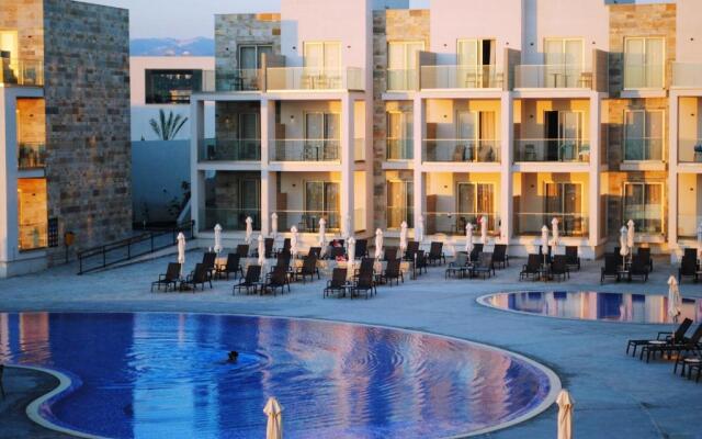 Gold Lagoon Kosher Hotel