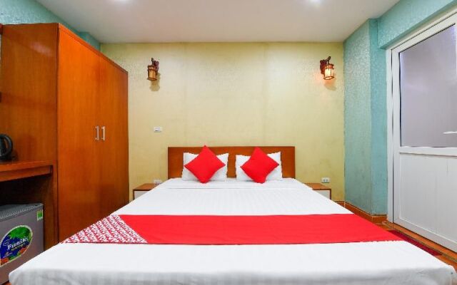 OYO 241 Hp Home Hotel