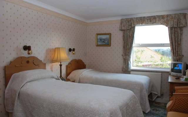 Summerhill Hotel
