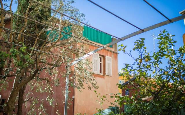 Le Jardin Segurane AP1035