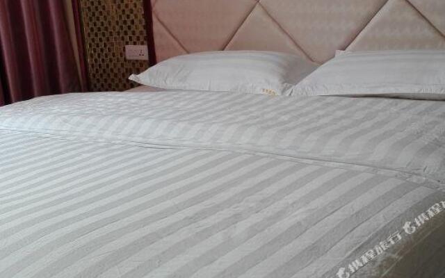 Langzhong Jixing Inn