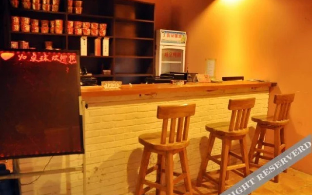 Yoyo Hostel