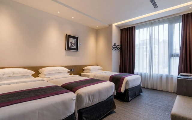 Royal Roi Hotel