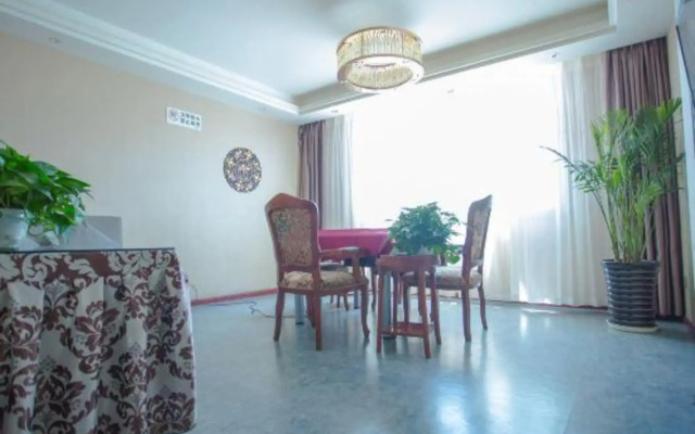Langshen Hotel (Xichang Torch Square Haihe Sky Street)