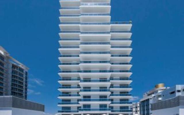 Modern Geometry at Monte Carlo Miami Beach