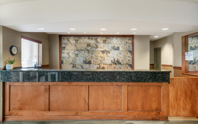 Best Western Plus Mission City Lodge