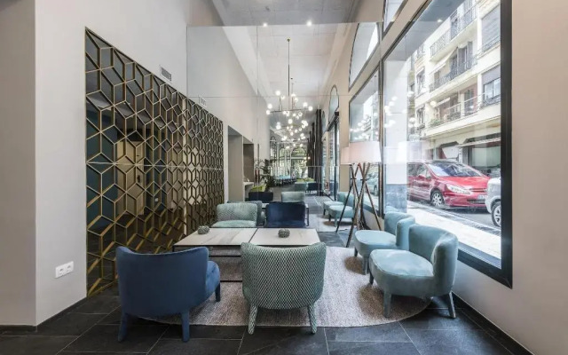 Intelier Victoria Hotel
