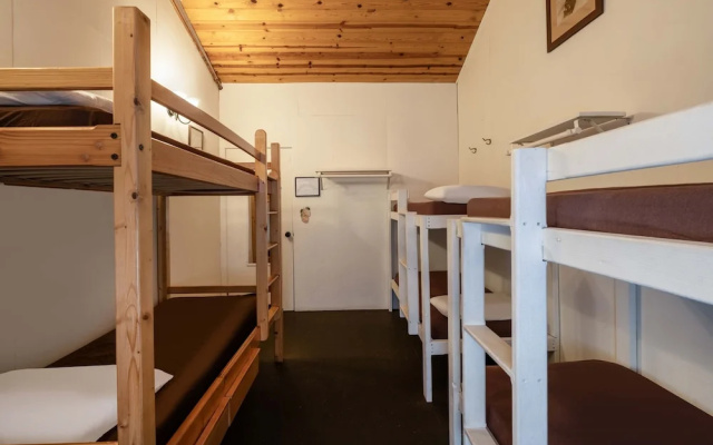 Clair Tappaan Lodge
