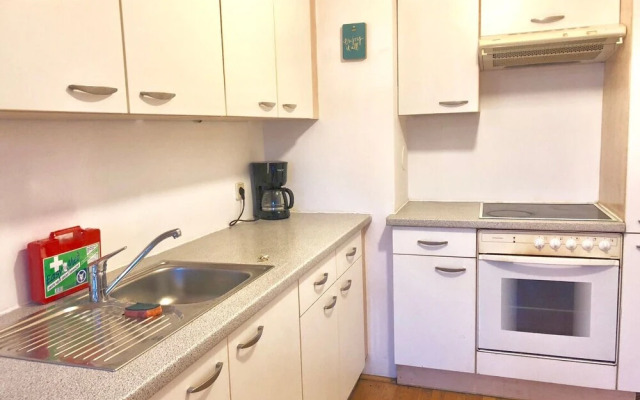 Flair of the City 2 minutes to metro