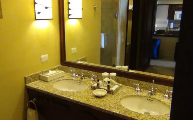 Suites at Sunset Beach Cabo San Lucas Golf and Spa