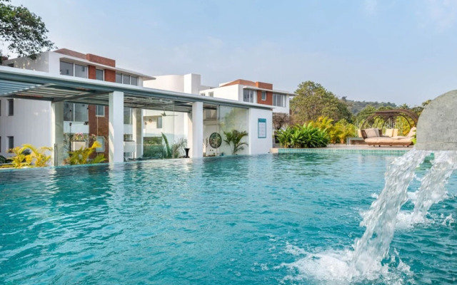 El Arbol by Hireavilla - 2BR w Rooftop Pool Nerul