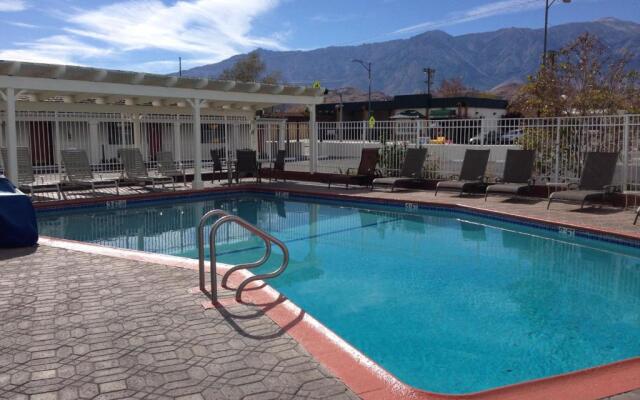 Dow Villa Motel