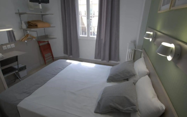 Hotel Lux