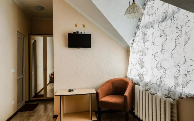 Hotel KONUS