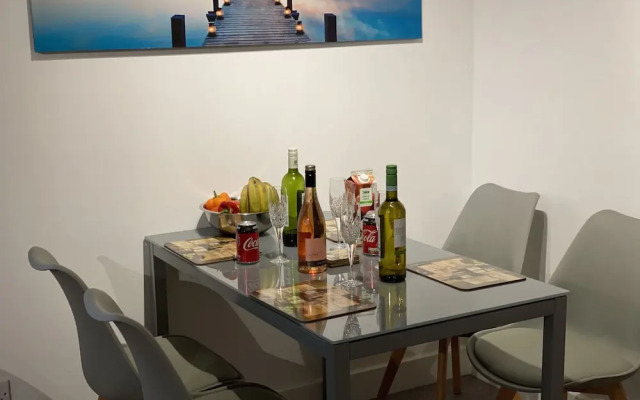 Octagon Apartment 1