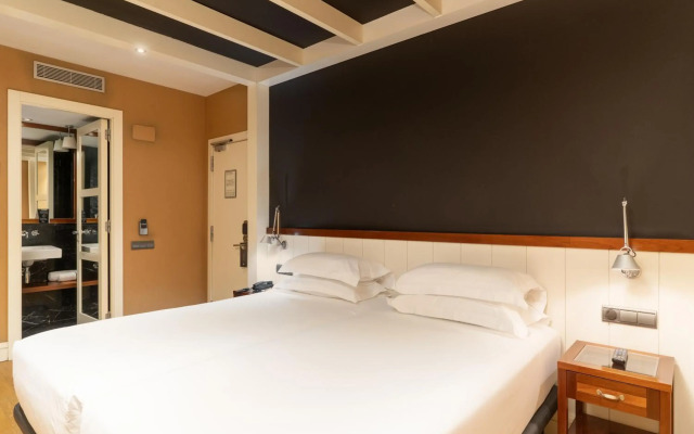 U232 Hotel