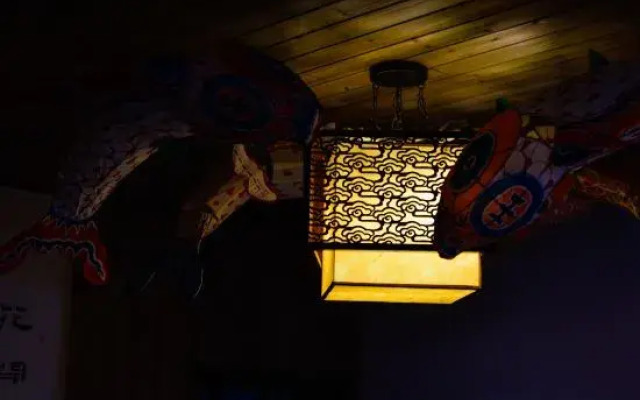 September Huizhou Inn