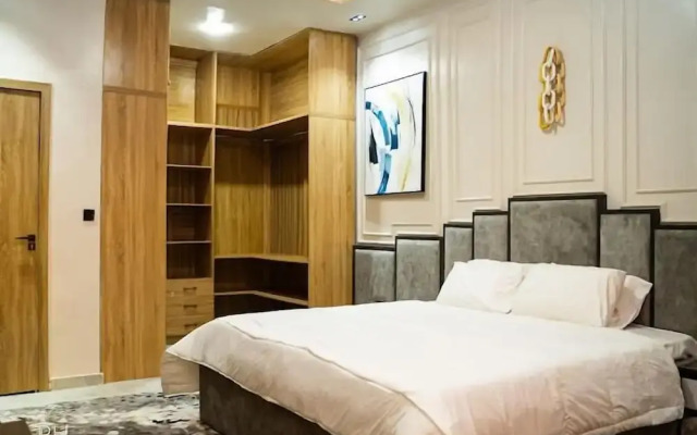 Palatial Apartments
