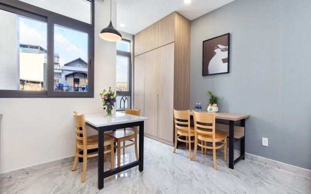 YOURS Apartment - Airport