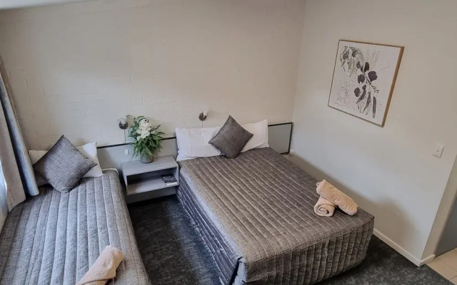 Y Motels Yarraman