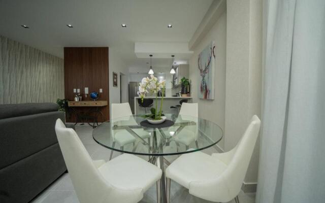 Downtown 1br Cozy Stylish Sleeps4wifigymjacuzzi D7