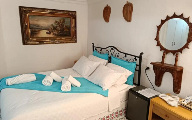Antik Motel