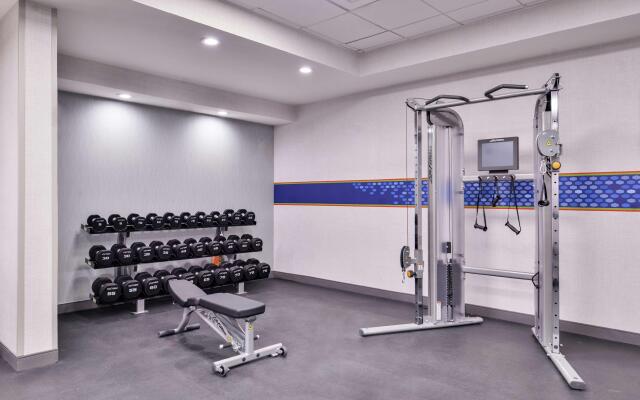 Hampton Inn & Suites Legacy Park-Frisco