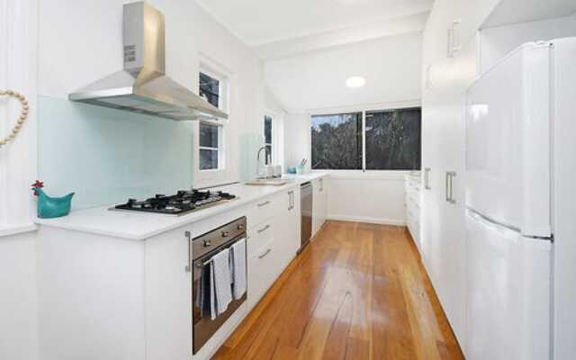 The Field - Apartment (082i) -Coogee
