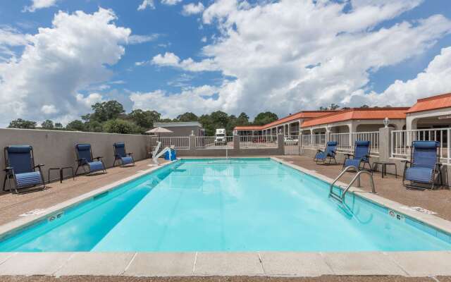 Days Inn by Wyndham Pearl/Jackson Airport