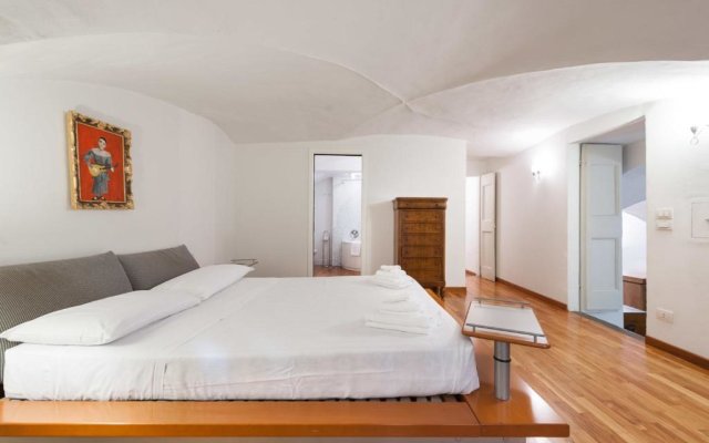 Pontevecchio Luxury Suite AMAZING LOCATION! hosted by Sweetstay