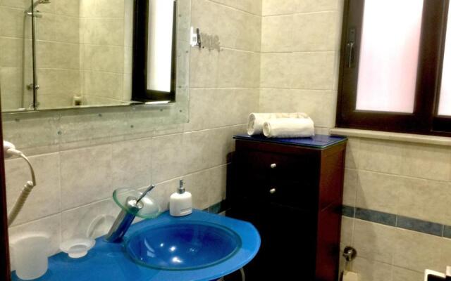 2- Sea view luxury suite in central Rhodes!