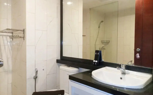 Luxurious Studio At Mataram City Apartment