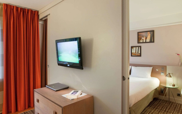Residence Mercure Paris La Defense Grande Arche
