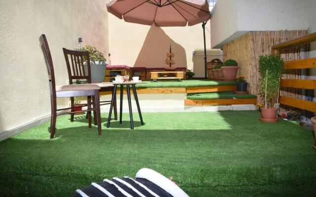 Little Yard Studios & Apartments #5 Budget Studio