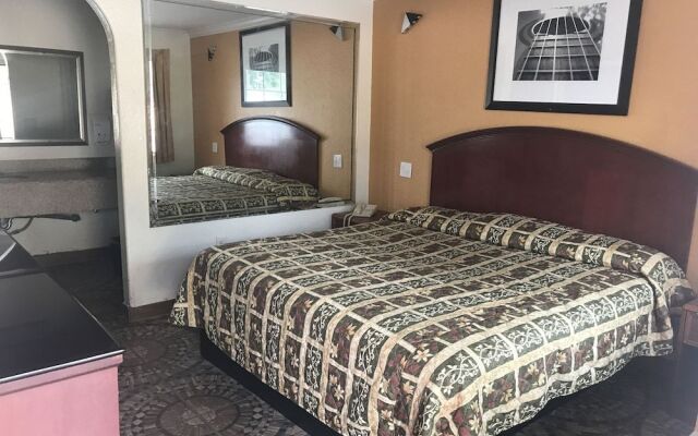 Regency Inn and Suites