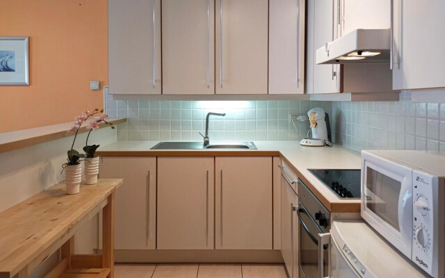 Stunning Apartment in Oostende With Wifi and 2 Bedrooms