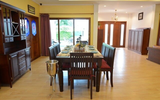 The Time Family 5 Bedroom Villa 92