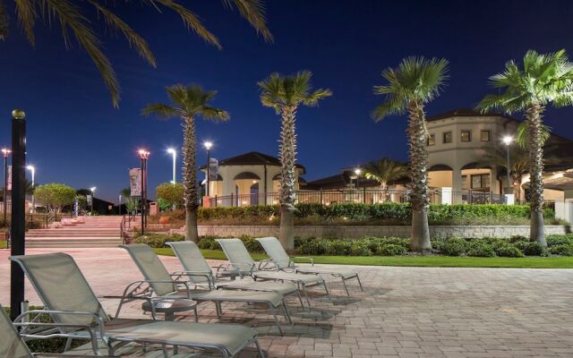 Resort-style Living Near Disney With Pool & Theate