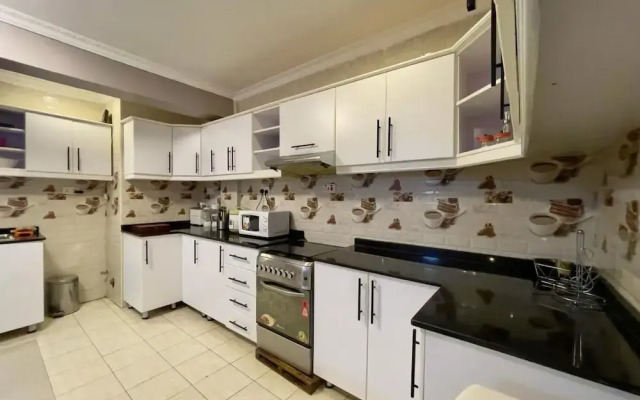 Charming 2-bed Apartment in Kigali