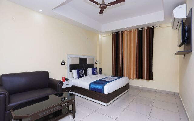 OYO 8232 Hotel KRB Paradise