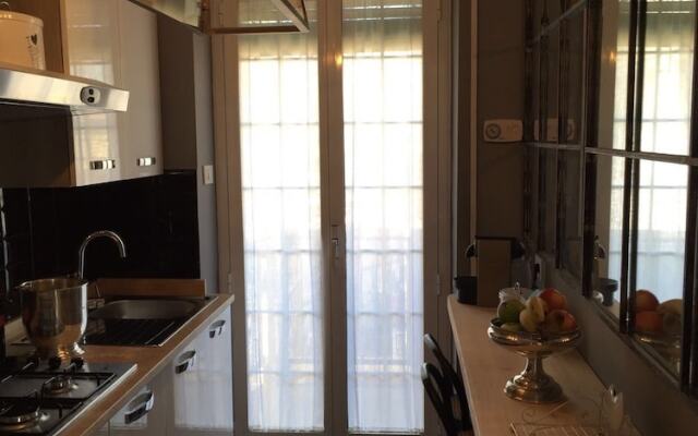 Big Tree Luxury Apartment