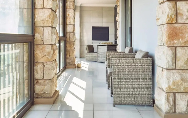 8 Sleeper Villa and 4 Sleeper Flatlet