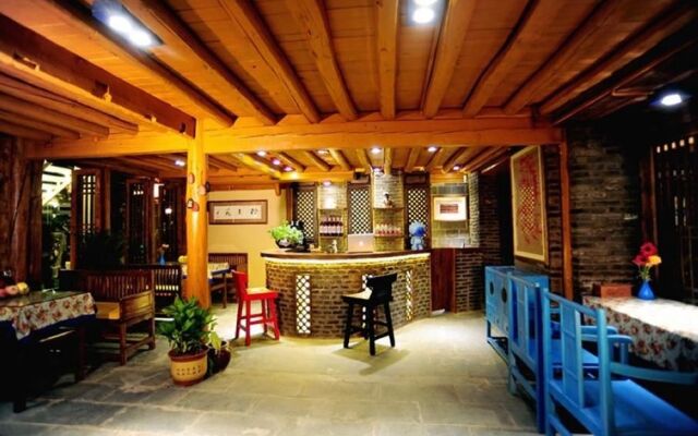 Huayueting Inn
