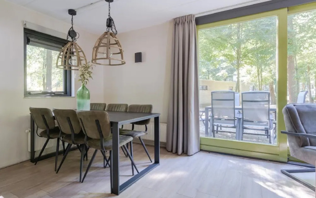 Well-kept Bungalow With a Fireplace in the Veluwe
