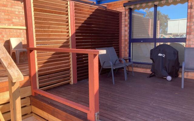 Bruces Waterside Units